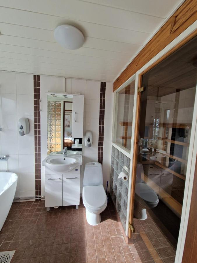 Botnia Hotel & Restaurant Kruunupyy Екстер'єр фото