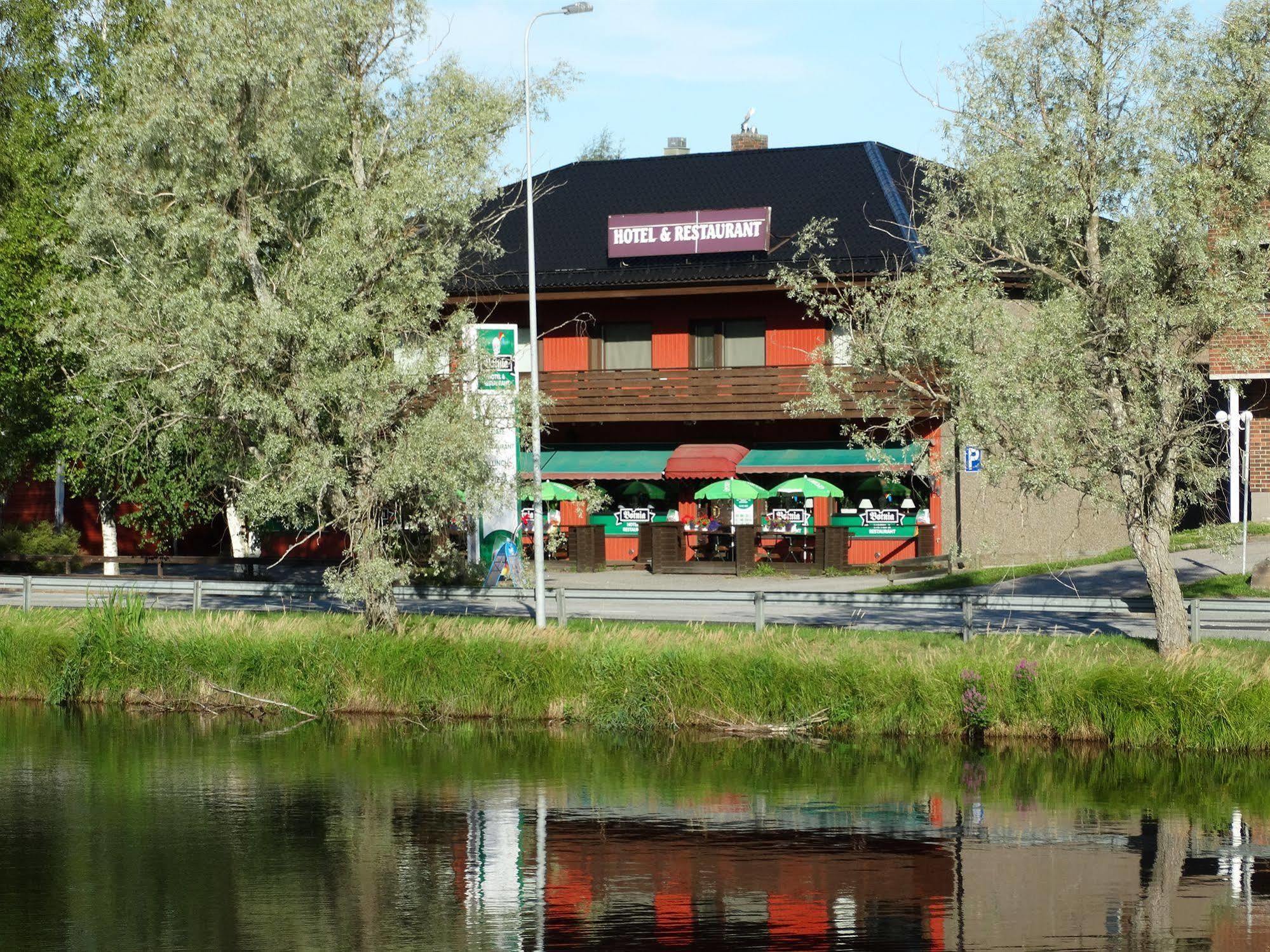 Botnia Hotel & Restaurant Kruunupyy Екстер'єр фото